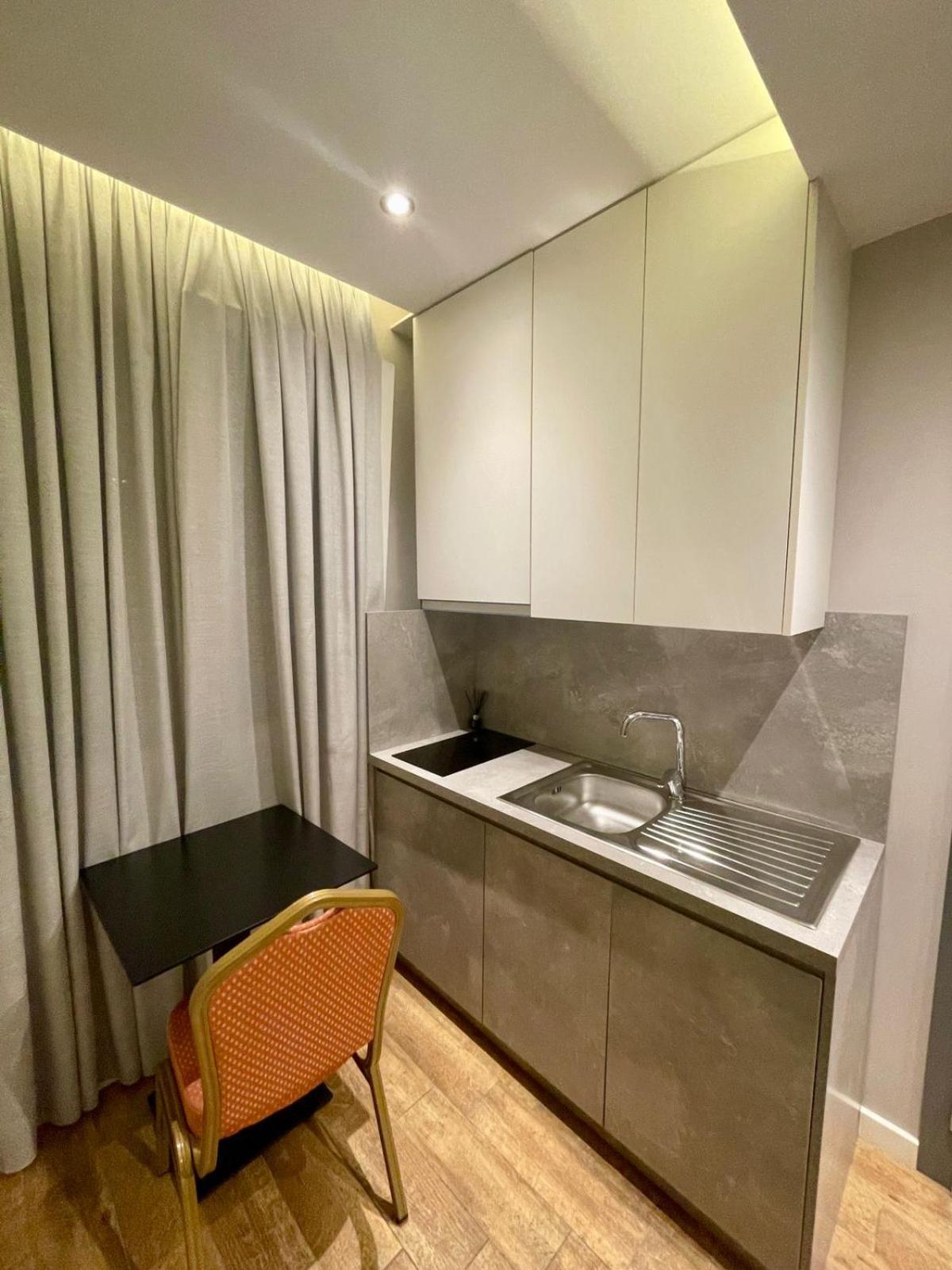 Premium City Studio & Suite Tiranë Ngoại thất bức ảnh